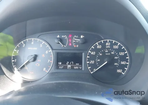 2017 Nissan Sentra S z USA, uszkodzony, nr VIN 3N1AB7AP8HY274800